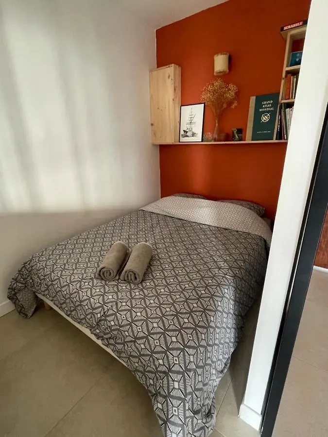 Appartement Cosy Vue Mer A 50 M De La Plage - Refait A Neuf Et Climatise Le Pradet